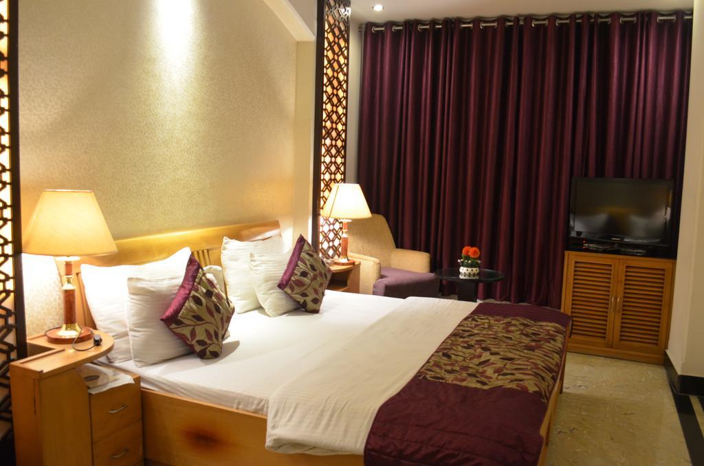 Hotel Emperor Palms New Delhi Eksteriør bilde