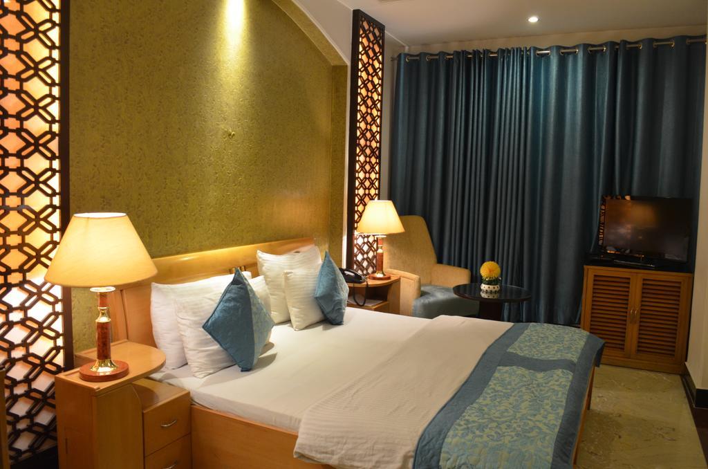 Hotel Emperor Palms New Delhi Eksteriør bilde