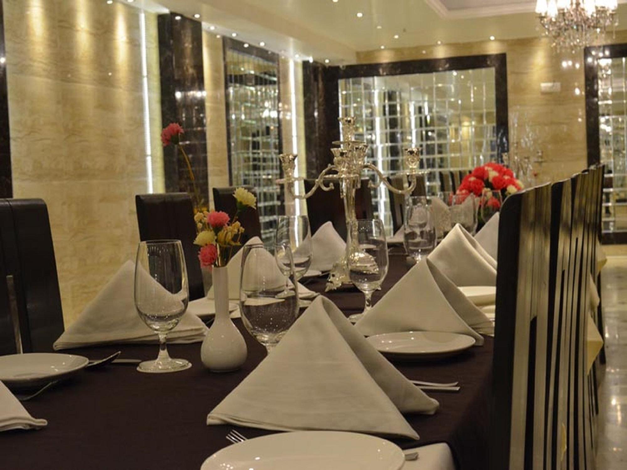 Hotel Emperor Palms New Delhi Eksteriør bilde