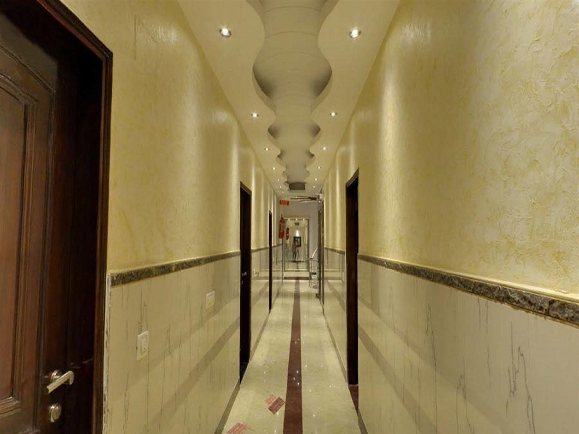 Hotel Emperor Palms New Delhi Eksteriør bilde